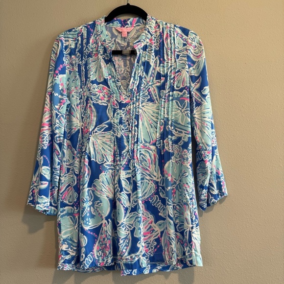 Lilly Pulitzer Tops - Lilly Pulitzer Tunic Top Colorful Floral Beach Coastal 3/4 Sleeve V Neck S